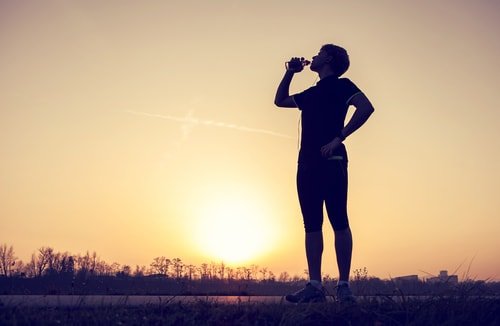 drink water while exercising drink water while exercising