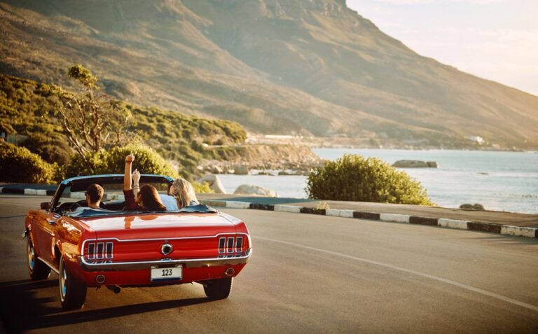 15 Incredible Summer Road Trips You Can’t Miss in the US